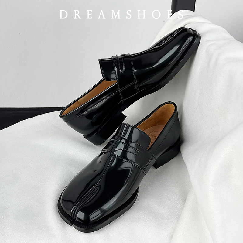 Таби-лоферы унисекс с раздельн – обзор и цена Men'S Shoes Hey Dude