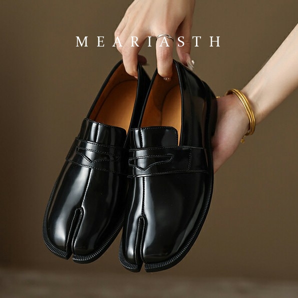 Черные лоферы таби из лакирова – обзор и цена Men'S Shoes Hey Dude
